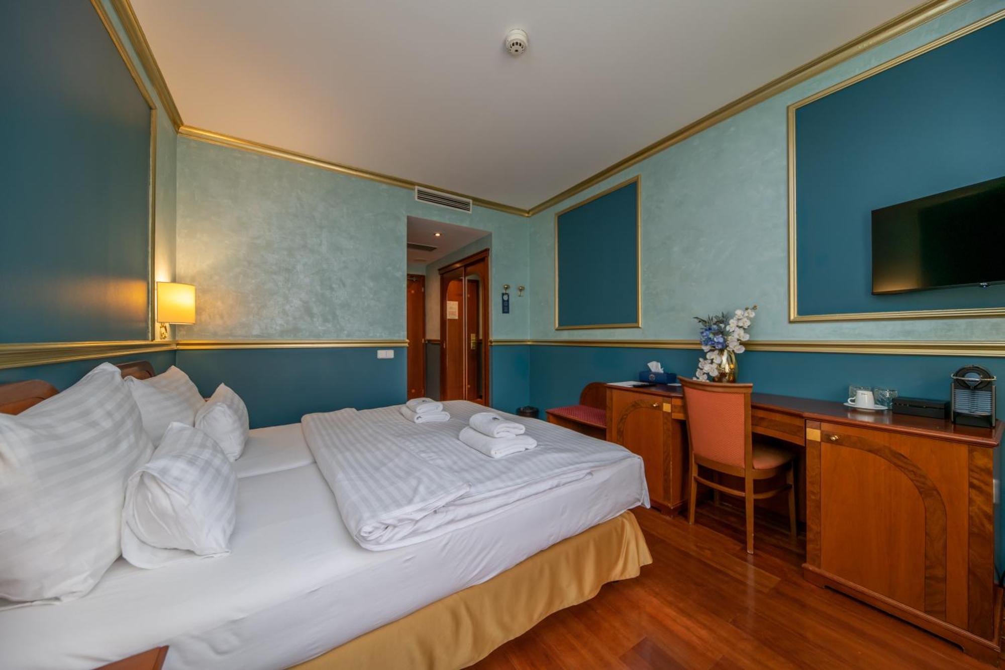 Hotel Kinsky Fountain Praha Eksteriør bilde