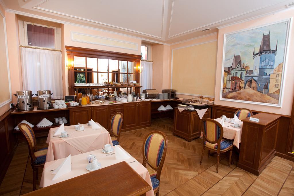 Hotel Kinsky Fountain Praha Eksteriør bilde