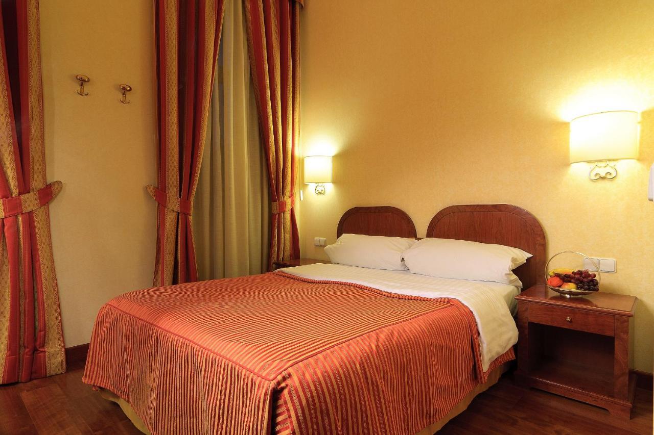 Hotel Kinsky Fountain Praha Rom bilde